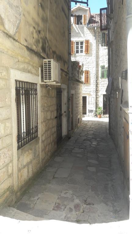 Apartment Vassa Cattaro Esterno foto